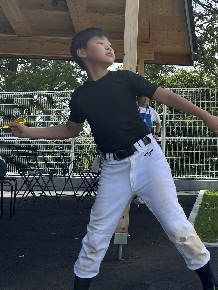 フォームが決まっている男の子