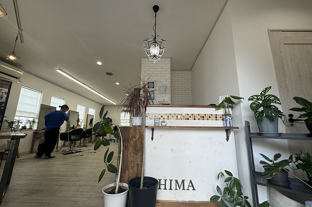 ヘアメイクシマ店内